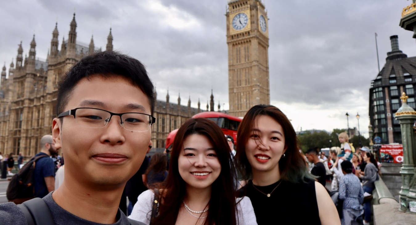 Xiangjie Chen with colleagues